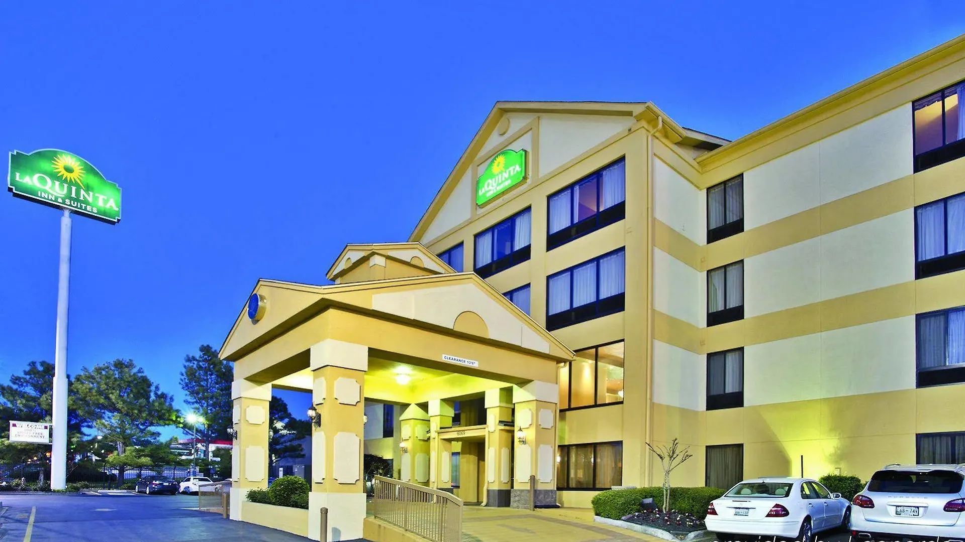 Hotel Wingate By Wyndham Memphis East